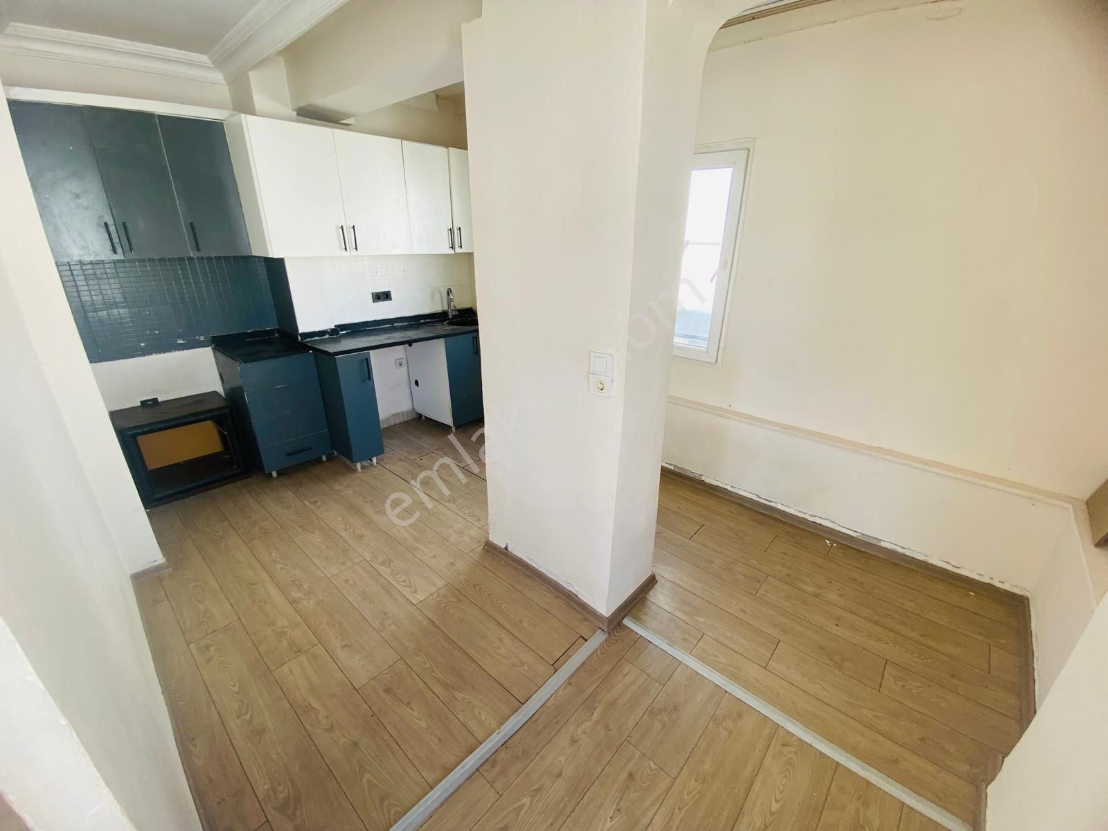 Servis Güzergahı Yakını Katta Kiralık 2+1 - Görsel 10