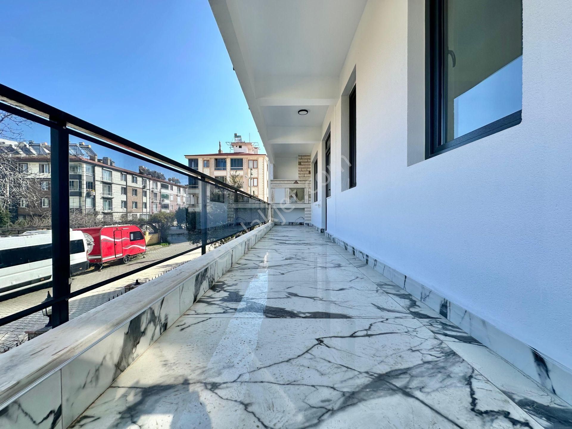 ꧁yetkili Ay Emlaktan꧁akçayda Arakat Ön Cephe Devasaa Balkonlu Ayrı Mutfaklı Satılık 2+1 Geniş Daire - Görsel 10