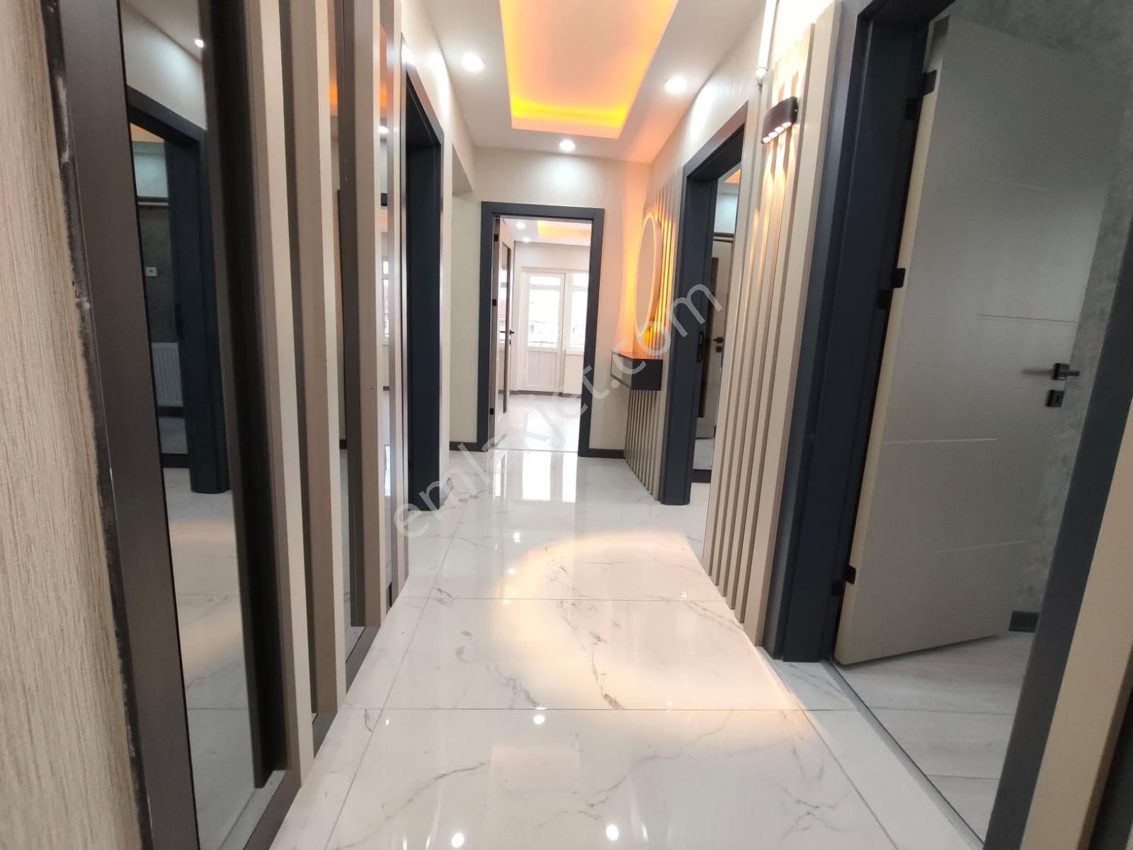 Yılmaz Gayrimenkulden 3+1 Full Yapılı Kacırılmayacak Fırsat Dairesi - Görsel 24