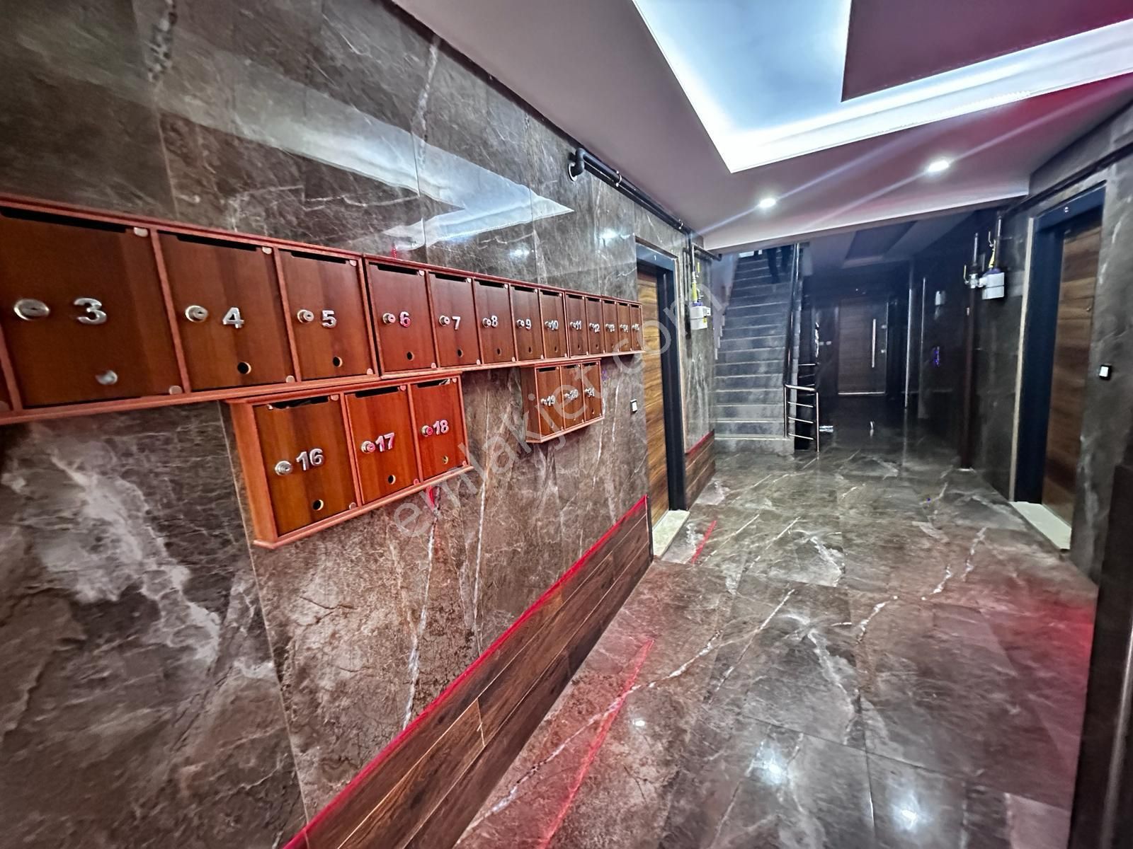 Artı Dan Kapalı Otoparklı Spor Salonlu Site İçi 2+1 - Görsel 6