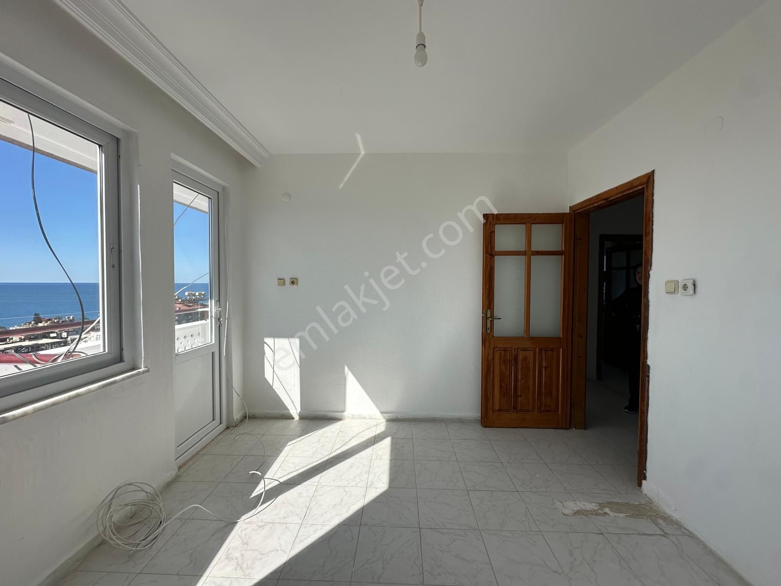 Alanya Dinek'de Kiralık Full Manzaralı 2+1 Ayrı Mutfak Daire - Görsel 9