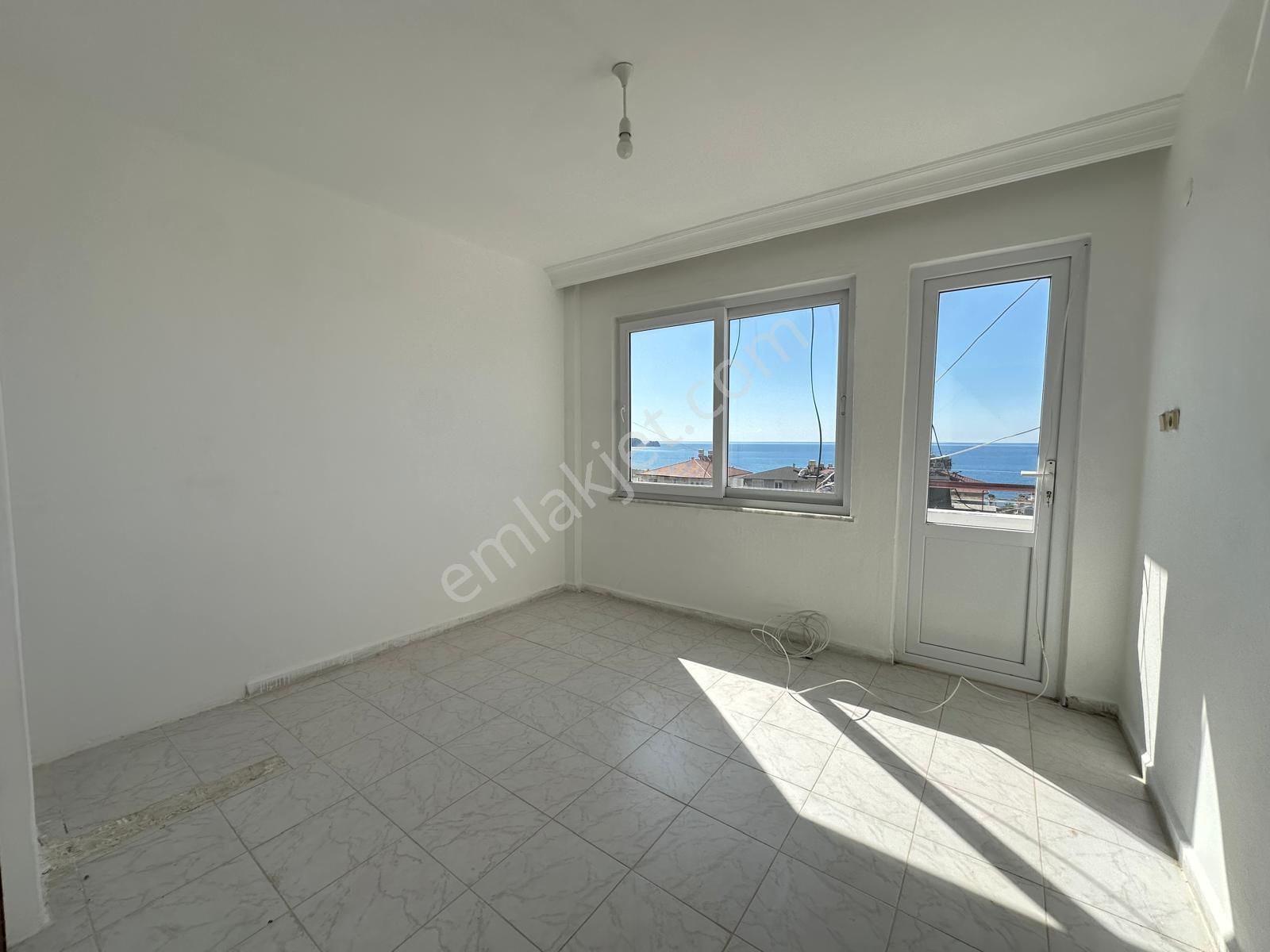 Alanya Dinek'de Kiralık Full Manzaralı 2+1 Ayrı Mutfak Daire - Görsel 8