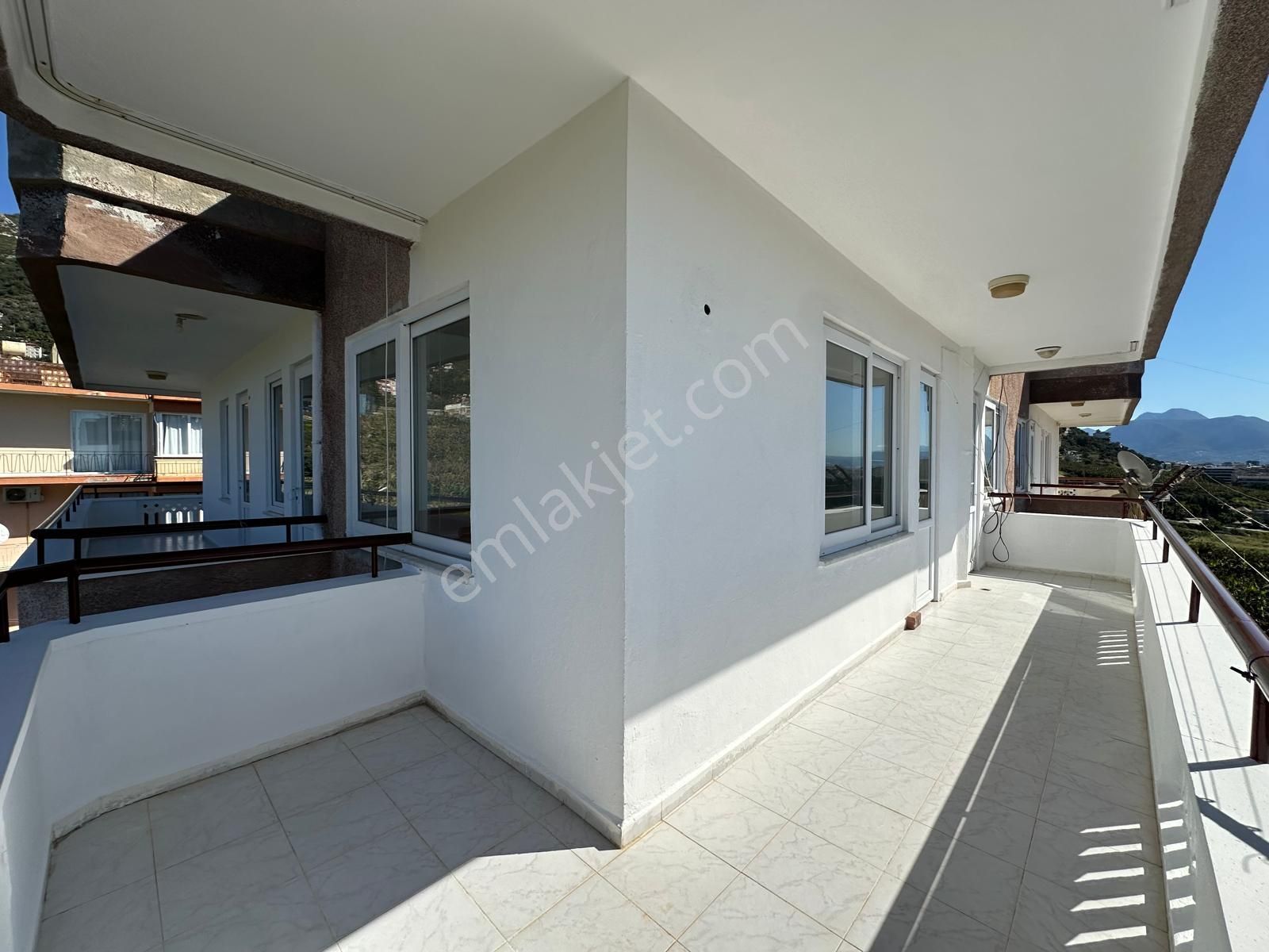 Alanya Dinek'de Kiralık Full Manzaralı 2+1 Ayrı Mutfak Daire - Görsel 16