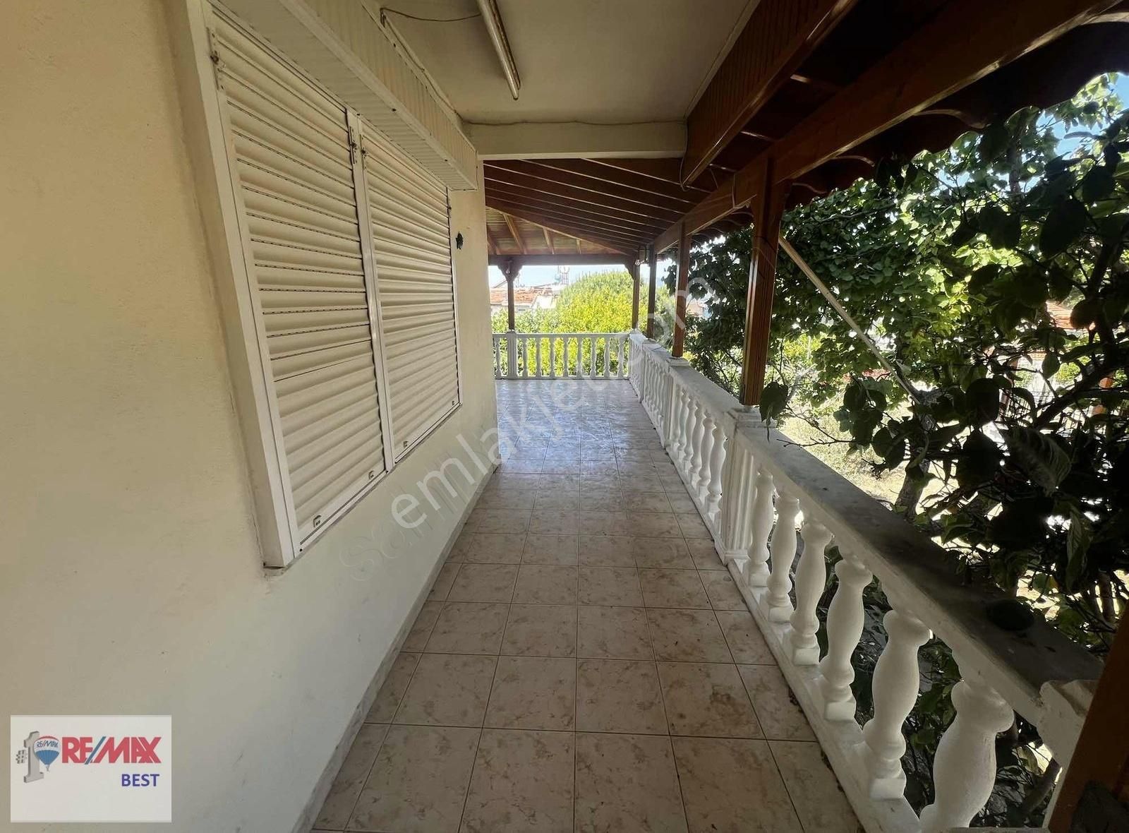 12 Seferihisar Akarca Yenisu Evlerinde Deniz Manzaralı 4+1 Villa - Görsel 12