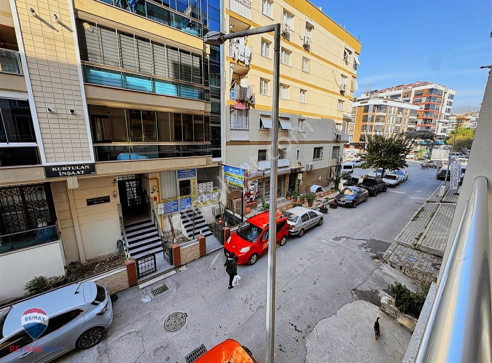 50 Kapalı Mutfaklı,balkonlu,arakat 2+1 Karşıyaka Şemıkler Merkez - Görsel 4