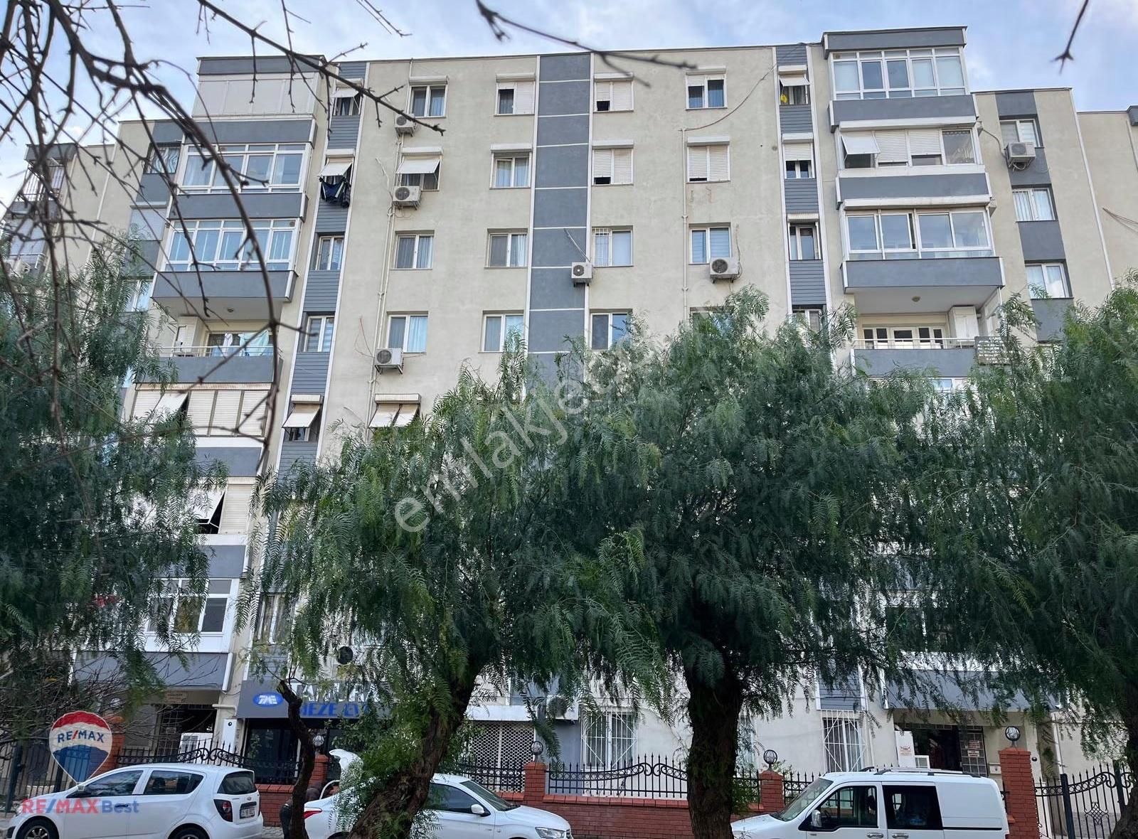 4 Manavkuyuda Satılık 3+1 Köşe Daıre