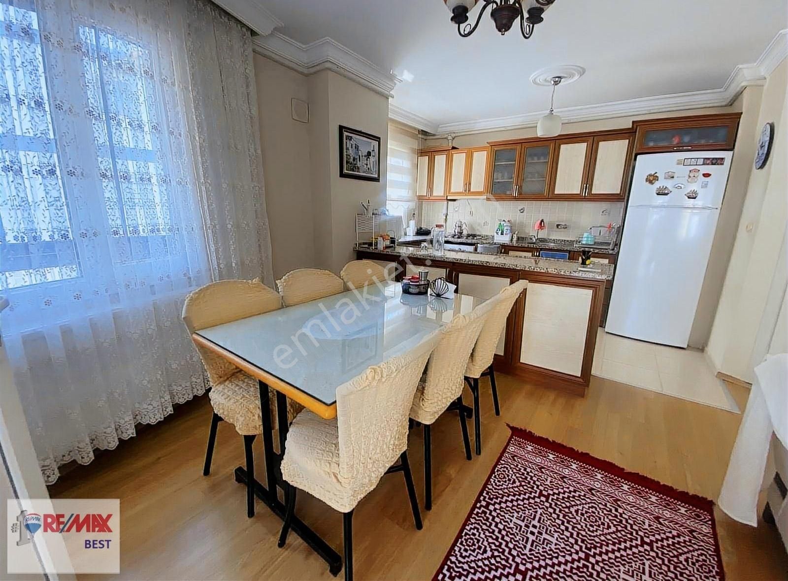 6 Ege Mahallesi Osman Bey Sitesinde Genç Bina Satılık 3+1 Daire - Görsel 16