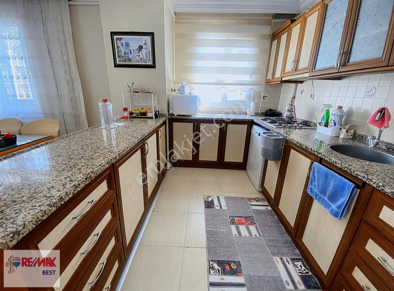 6 Ege Mahallesi Osman Bey Sitesinde Genç Bina Satılık 3+1 Daire - Görsel 14