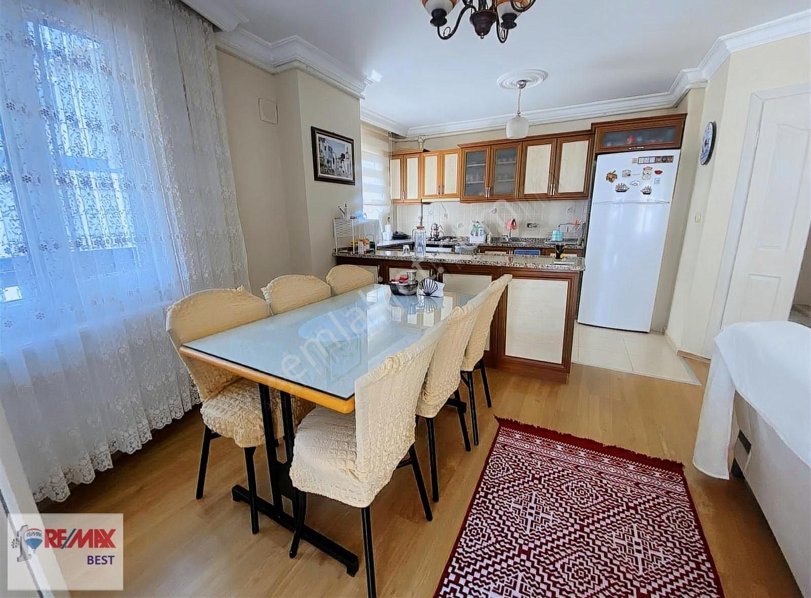 6 Ege Mahallesi Osman Bey Sitesinde Genç Bina Satılık 3+1 Daire - Görsel 5