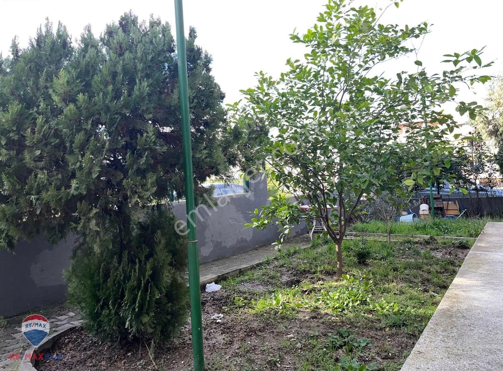 21 Balçova Teleferık Mah. Satılık Bahçelı, Ferah 3+1 Daıre - Görsel 2