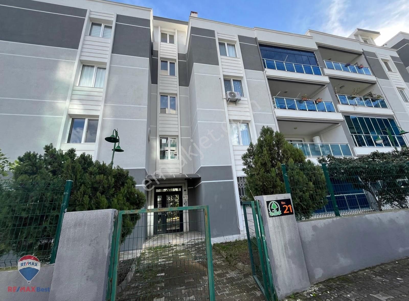 21 Balçova Teleferık Mah. Satılık Bahçelı, Ferah 3+1 Daıre