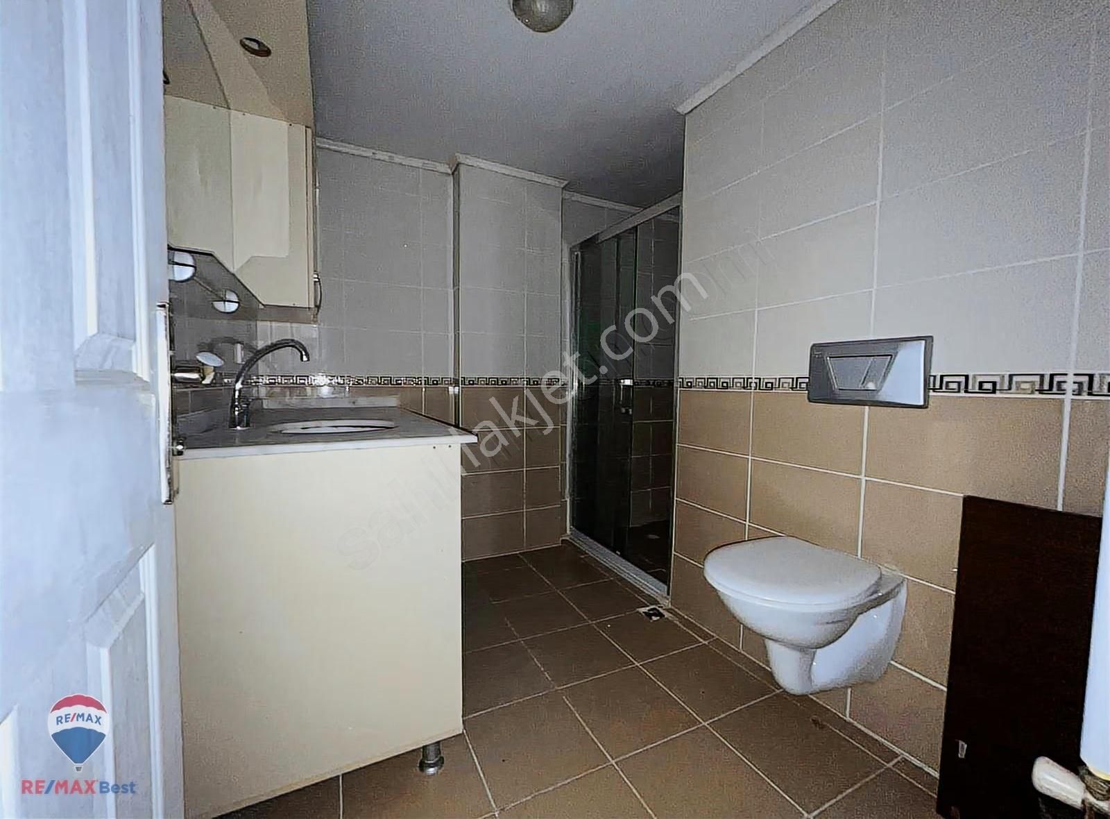 21 Balçova Teleferık Mah. Satılık Bahçelı, Ferah 3+1 Daıre - Görsel 7