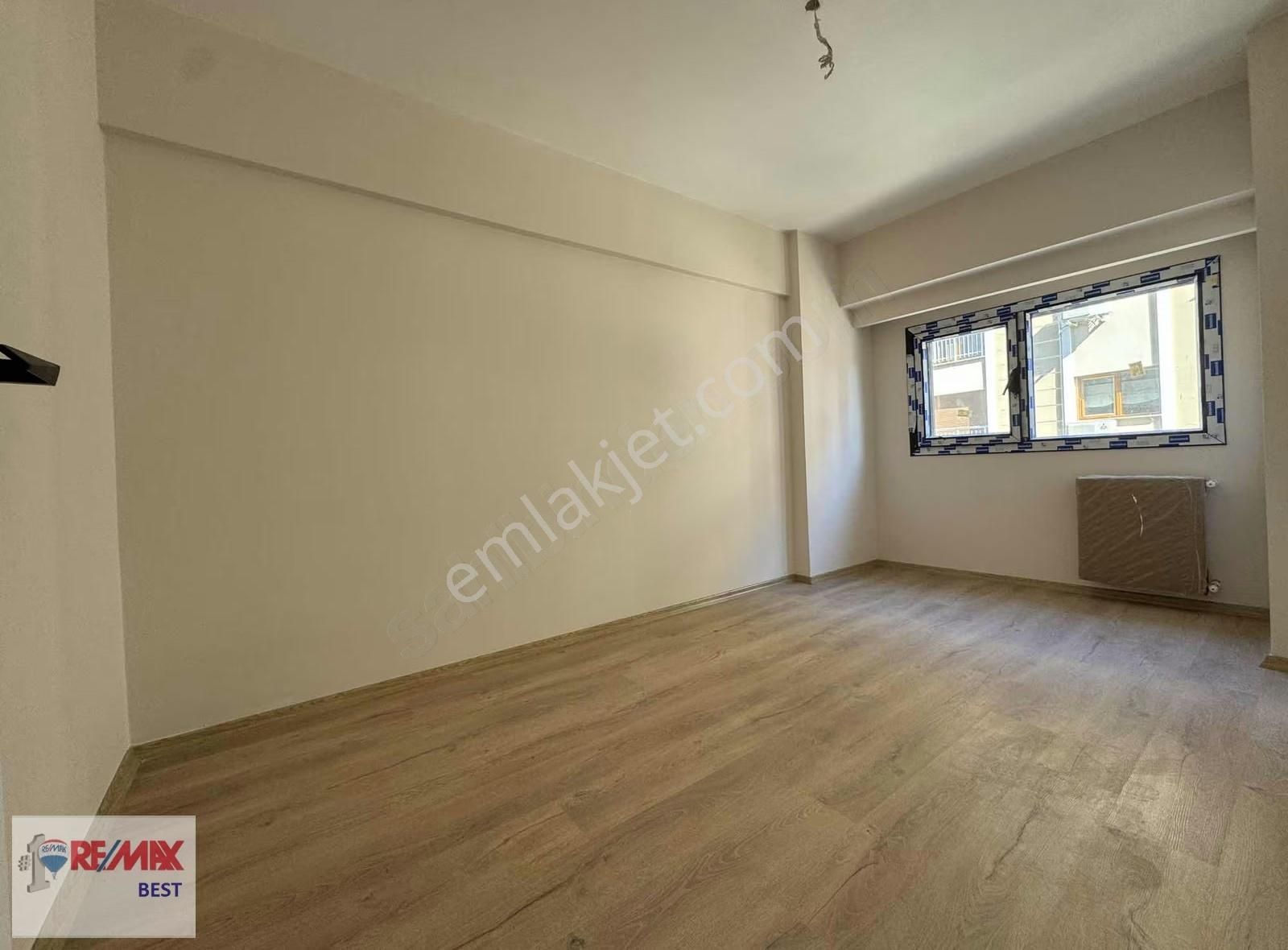 31 Hakan Büyükten Atakent Yalı Mahallesi Çokiyi Konum Ara Kat1+1 - Görsel 6