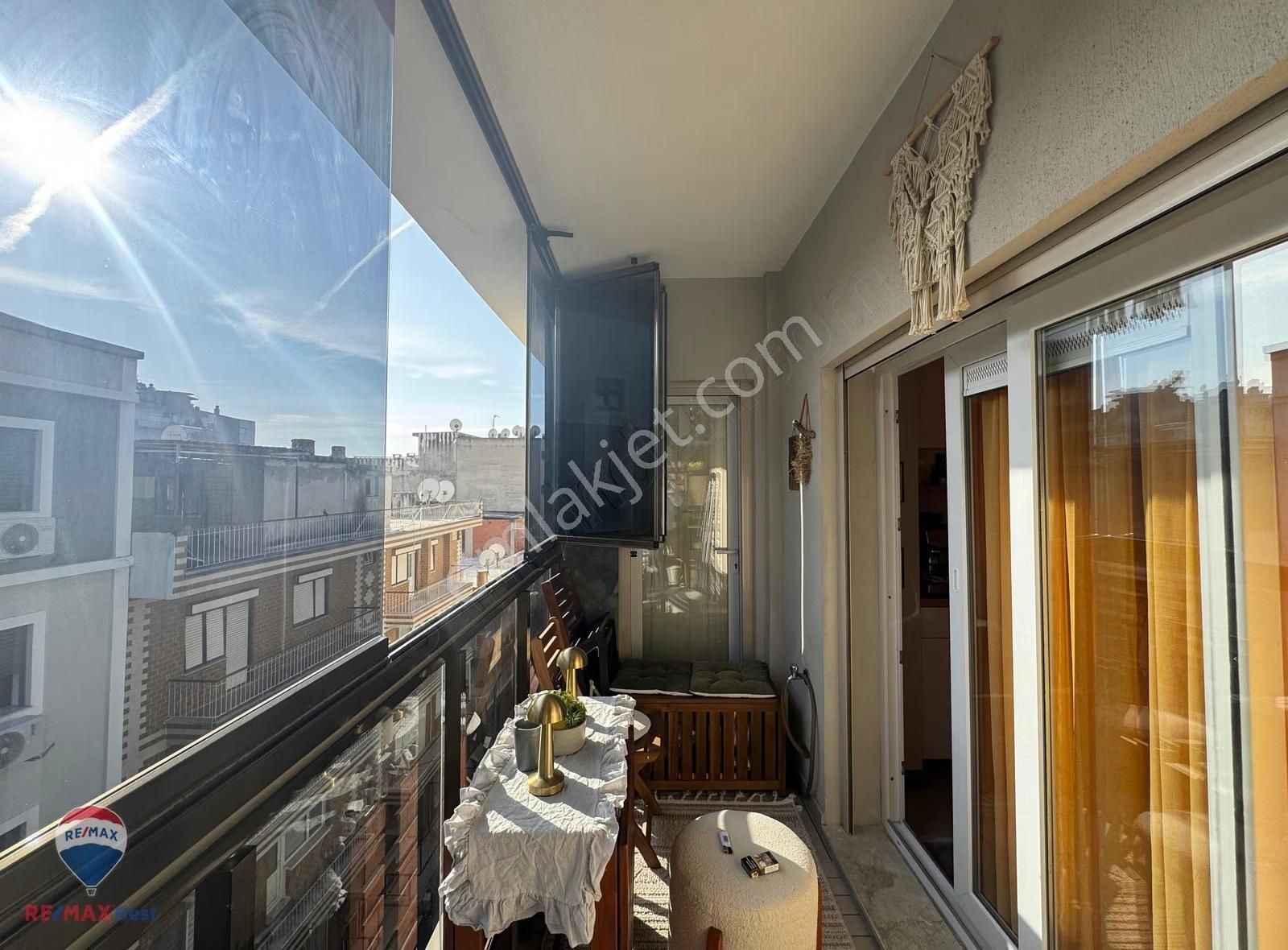 14 Karşıyaka Fikri Altay'da Teraslı 3+1 Satılık Dubleks Daire - Görsel 4