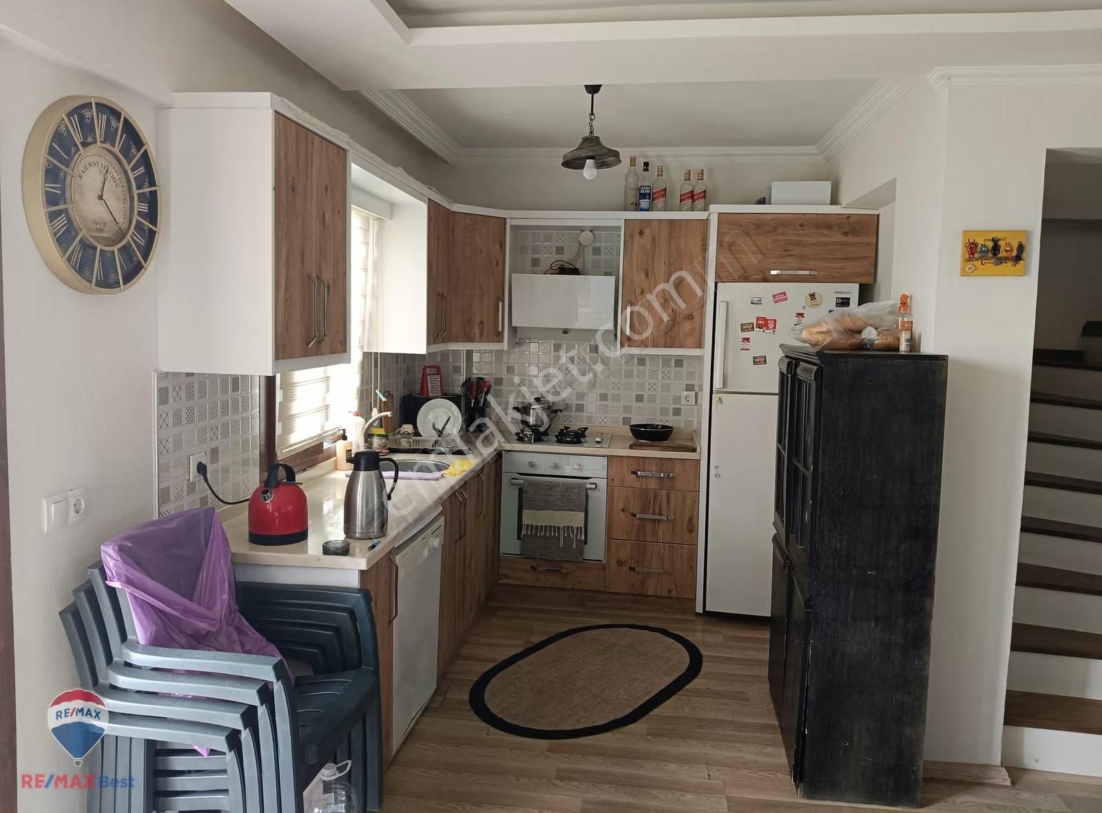 157 Foça Bağarasında Eşyalı Dubleks Satılık Vılla - Görsel 9