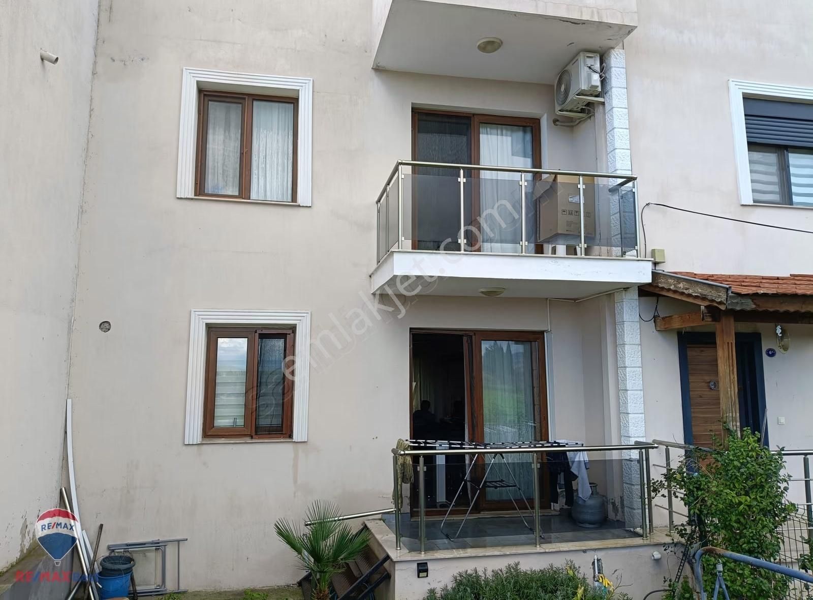 157 Foça Bağarasında Eşyalı Dubleks Satılık Vılla - Görsel 5