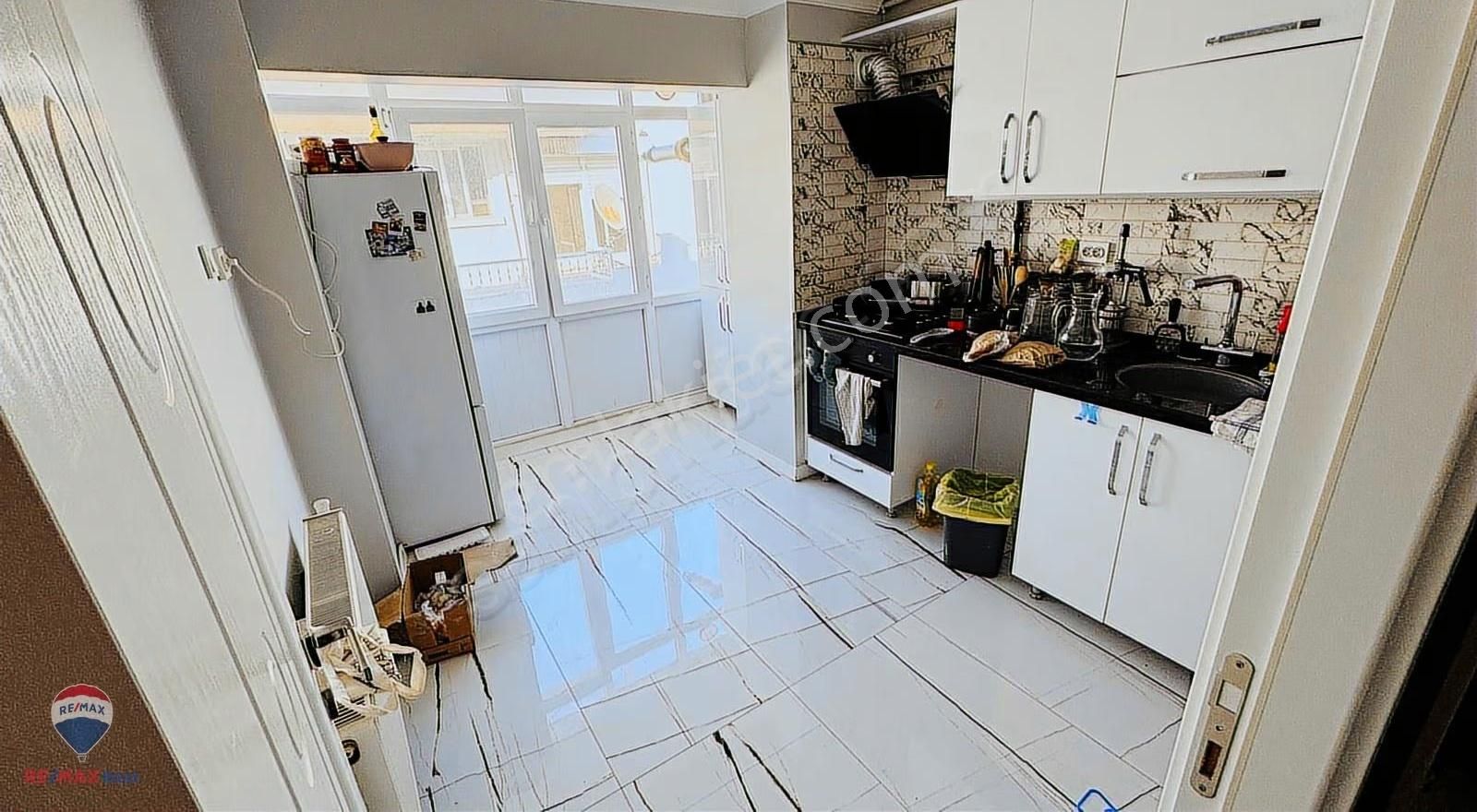 25 Karşıyaka Aksoyda Satılık 2+1 Daıre - Görsel 12