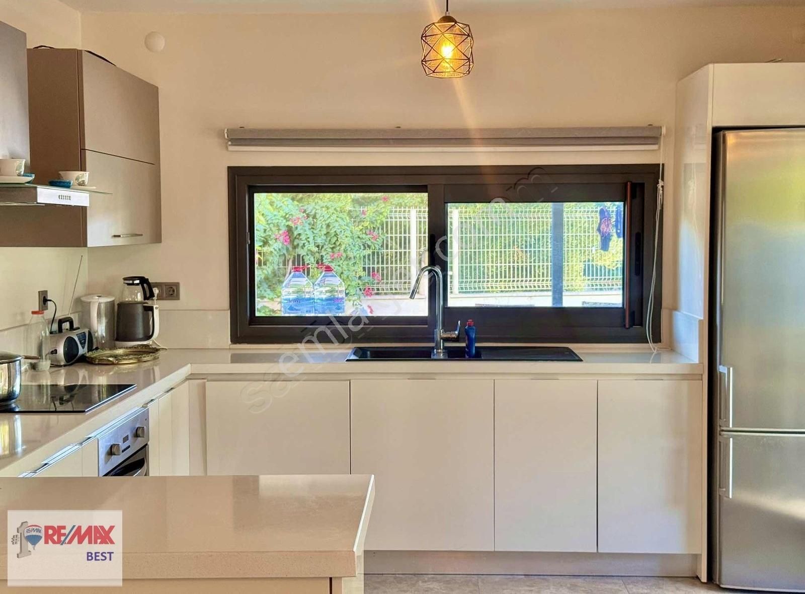 19 Çeşme Dalyanda Yat Limanı Komşusu Lüks Köşe Villa! - Görsel 13