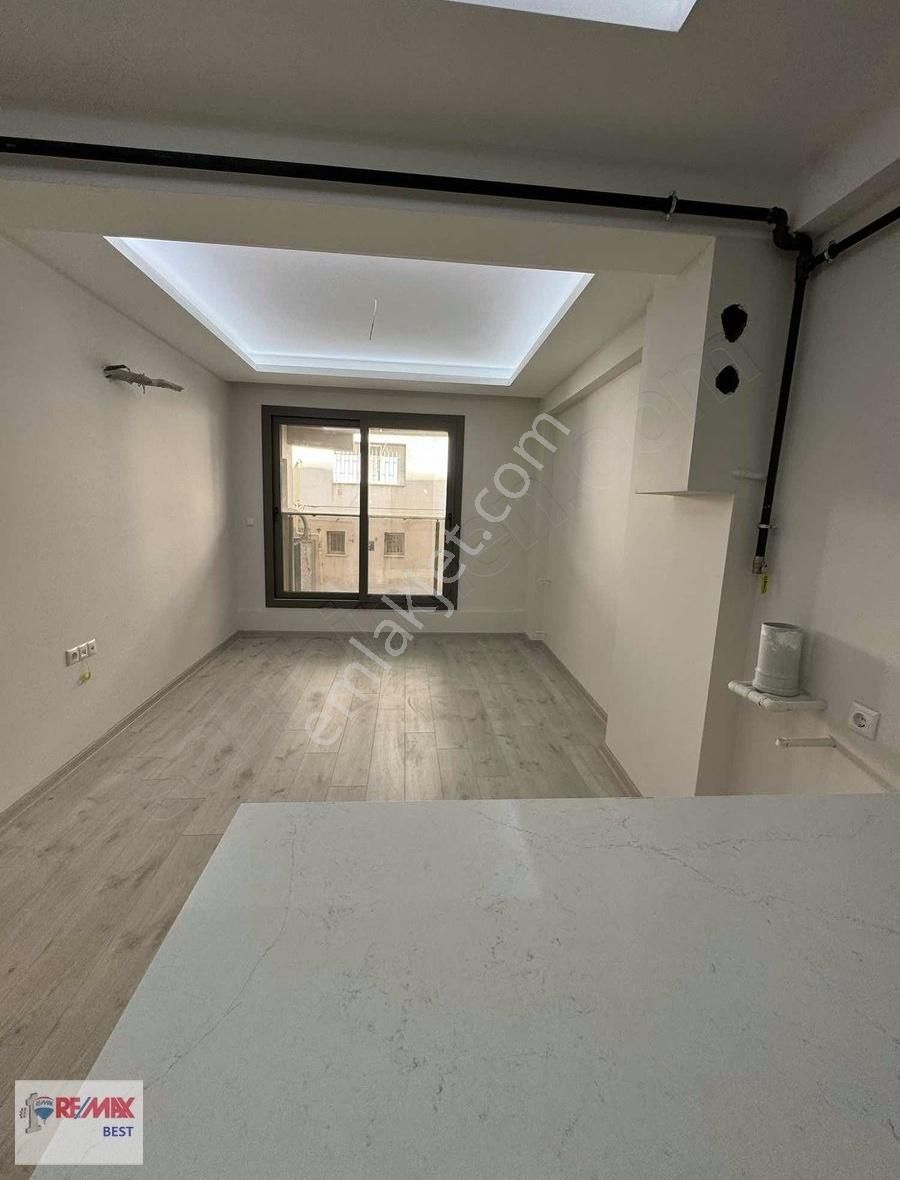 42 Hakan Büyükten Nergiz Çarşı Yakını1+1yatırım İçin İdeal Daire - Görsel 6