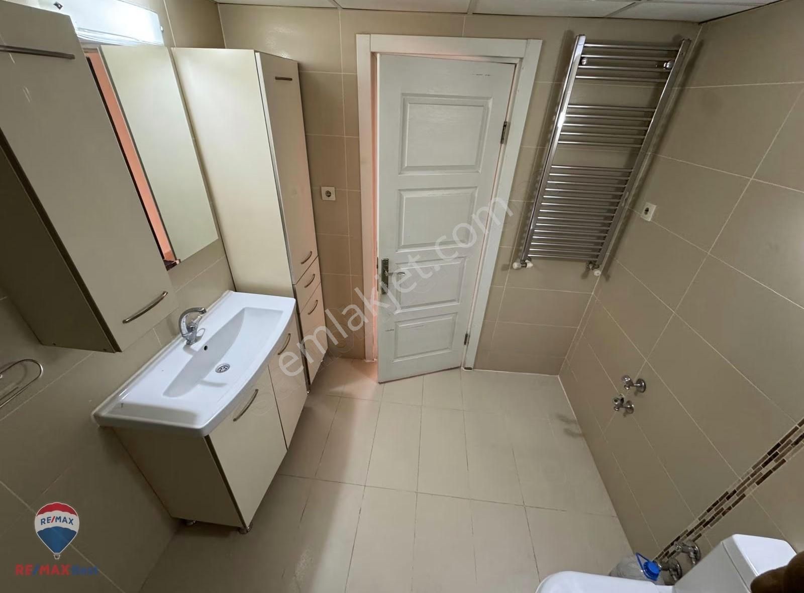 53 Karşıyaka Belediyesi Arkasında Ara Kat 3+1 Kiralık Daire - Görsel 4