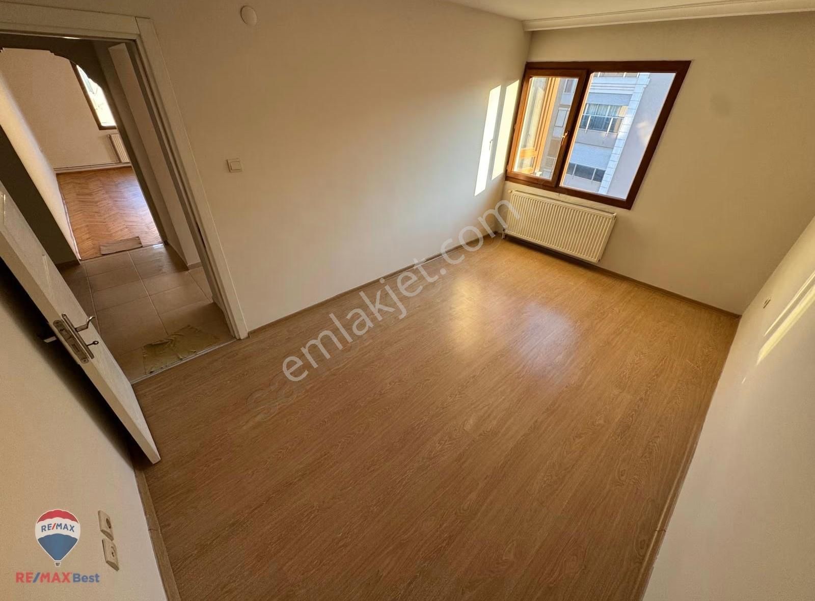 53 Karşıyaka Belediyesi Arkasında Ara Kat 3+1 Kiralık Daire - Görsel 17