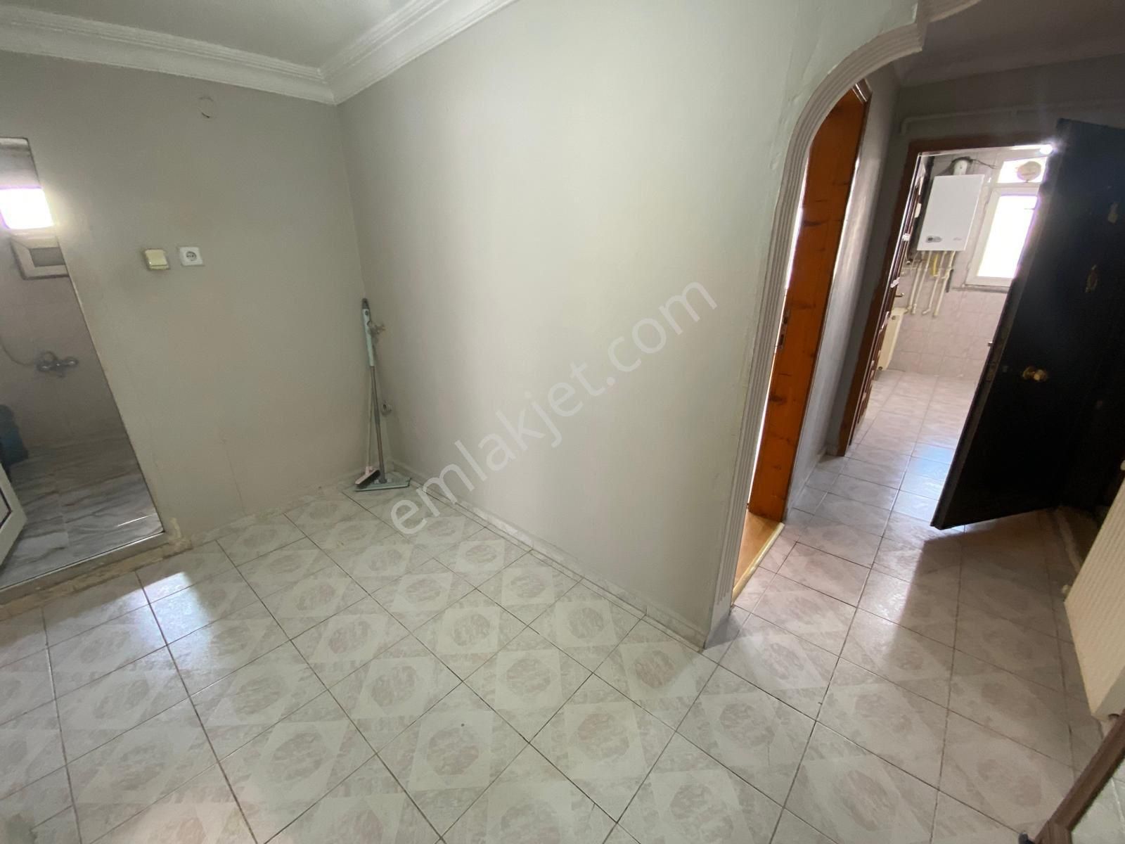 Söğütlü Çeşme Mahallesi Manzaralı 2+1 Kiralık Daire - Görsel 9