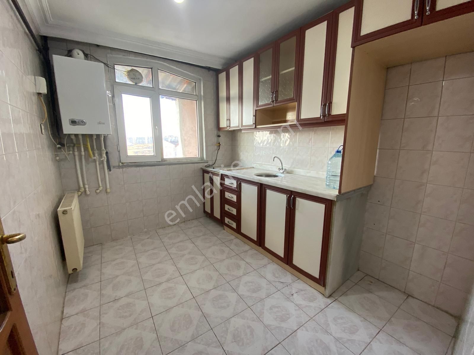 Söğütlü Çeşme Mahallesi Manzaralı 2+1 Kiralık Daire - Görsel 5