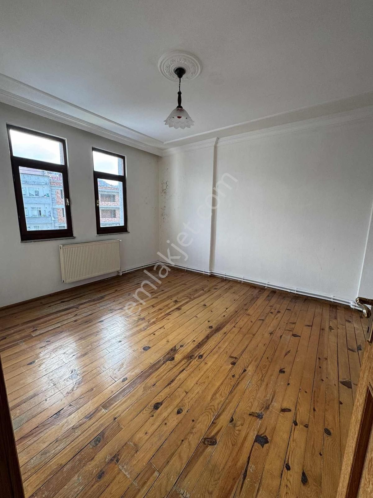 Özgür Emlaktan Fırsat Daire - Görsel 2