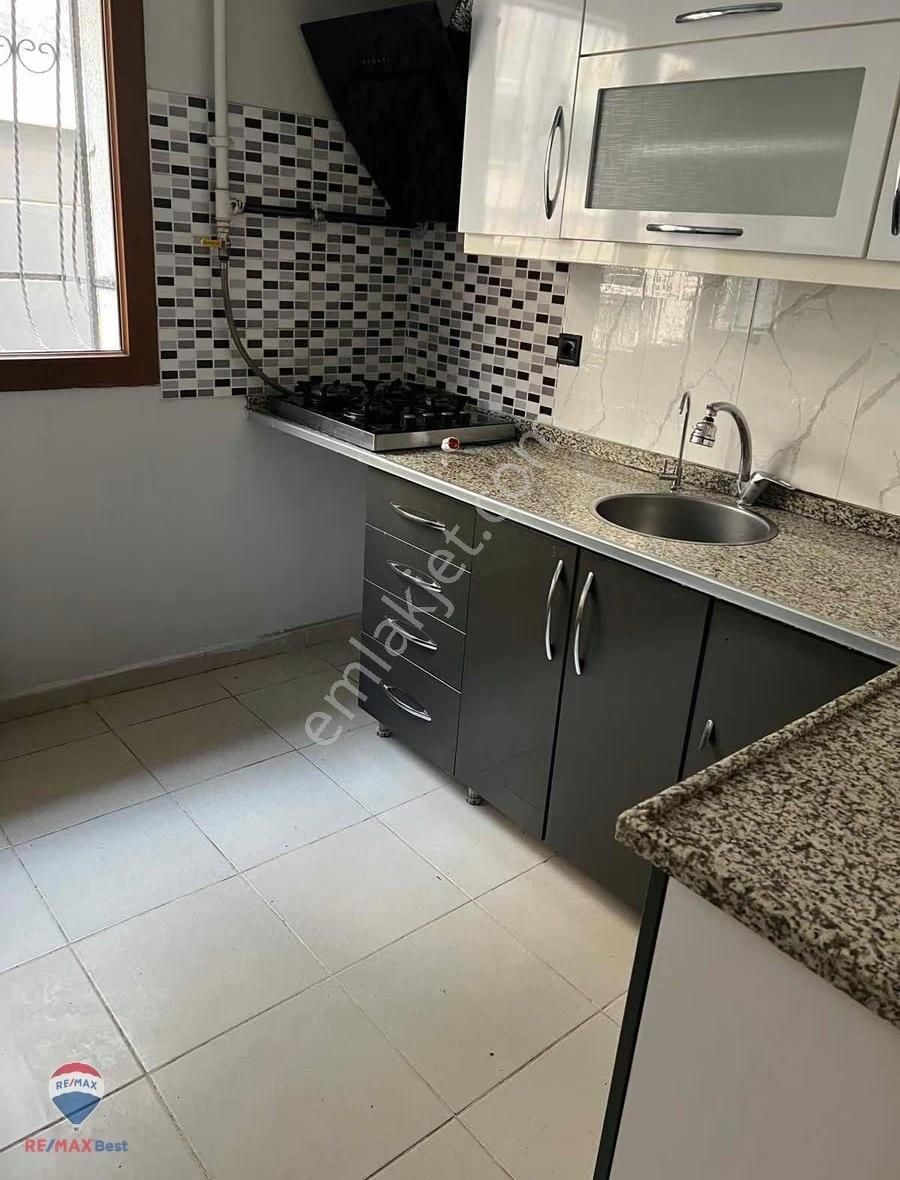 50 Hakan Büyükten Örnekköy Merkezi Konumda2+1kapalı Mutfak Daire