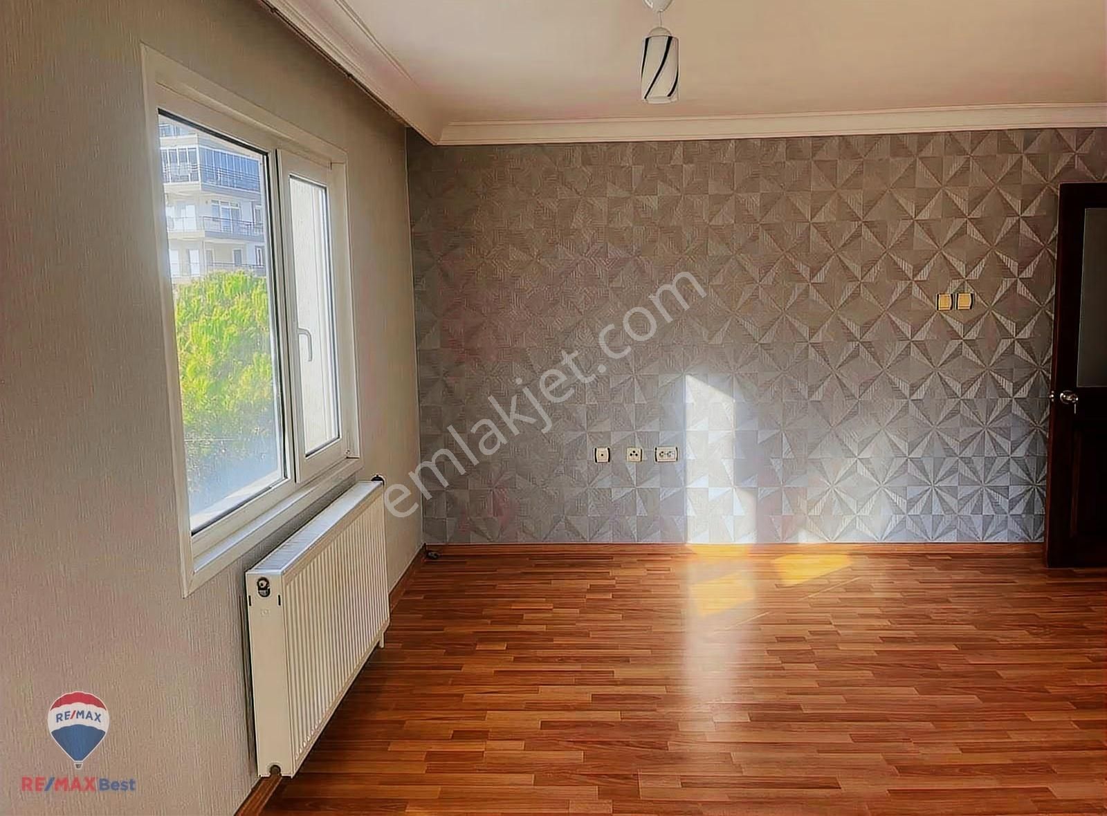 16 Balçova Çetın Emeçte Kıralık | Tadılatlı 3+1, Otoparklı