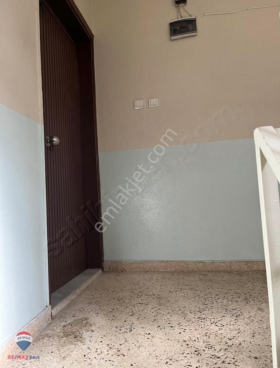 20 Bayraklı Çıçek Mahallesınde Aydınlık 2+1 Kıralık Daıre - Görsel 12