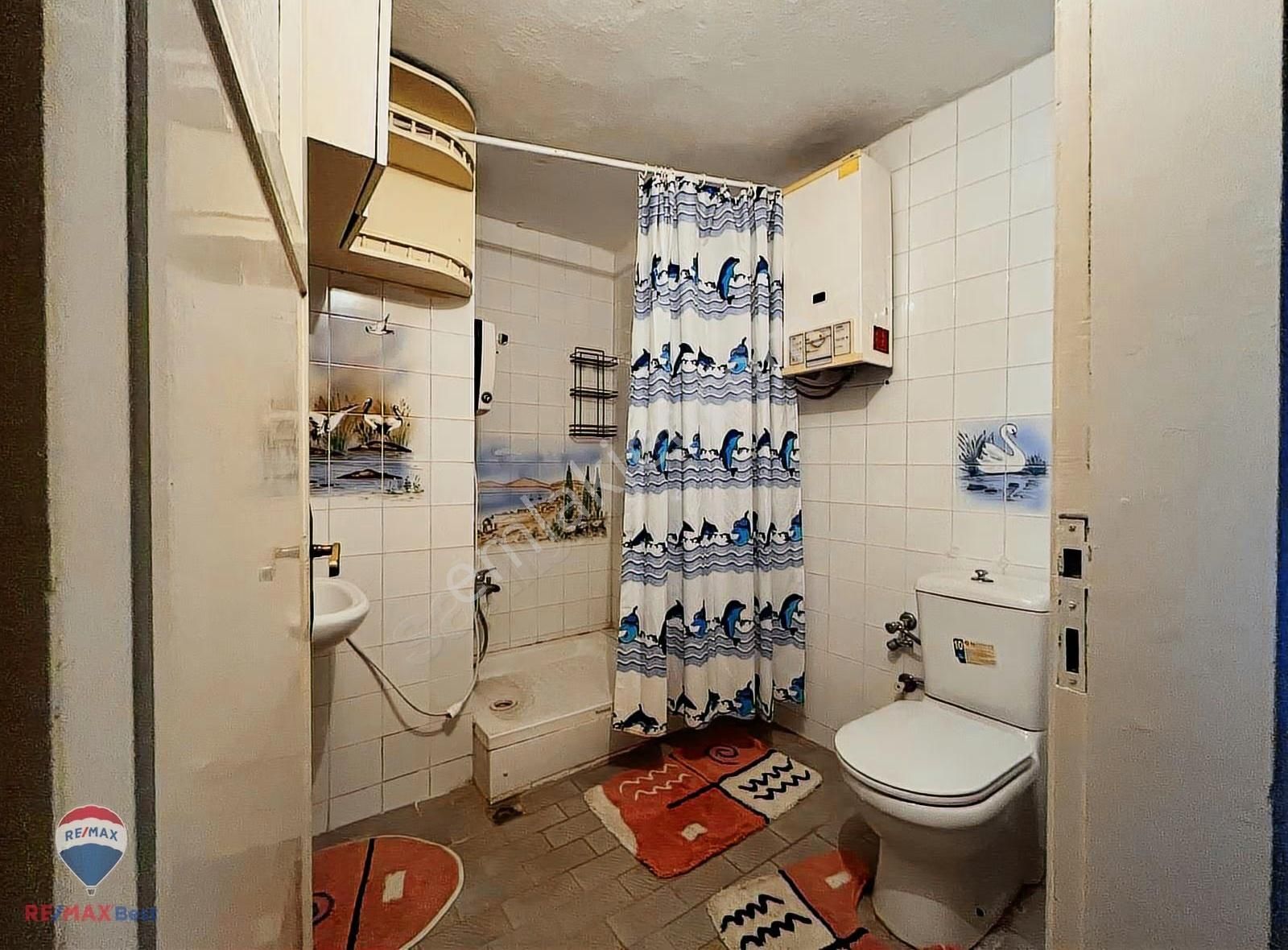 20 Bayraklı Çıçek Mahallesınde Aydınlık 2+1 Kıralık Daıre - Görsel 2