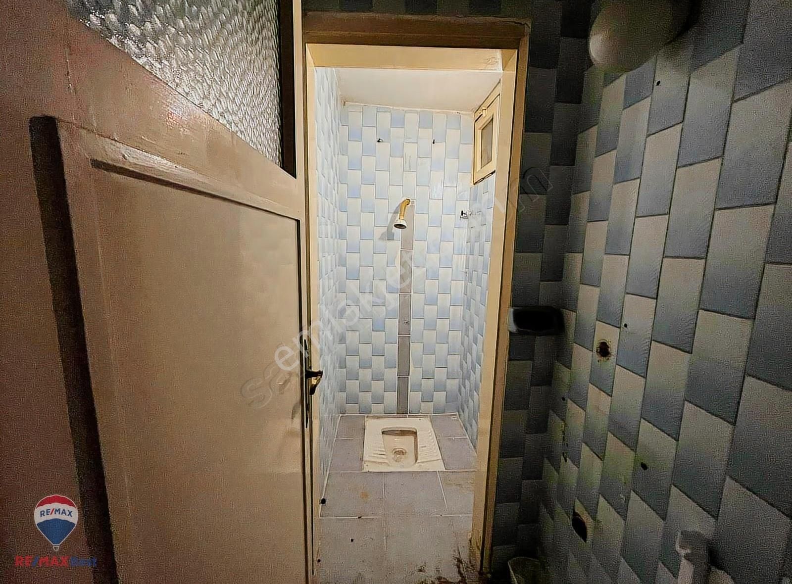 20 Bayraklı Çıçek Mahallesınde Aydınlık 2+1 Kıralık Daıre - Görsel 5