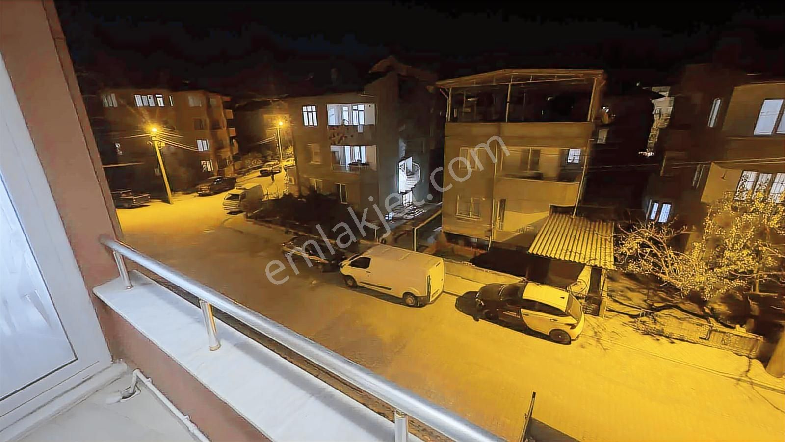 Burhaniye Mahkeme Mahallesinde Satılık Kullanışlı Daire - Görsel 19