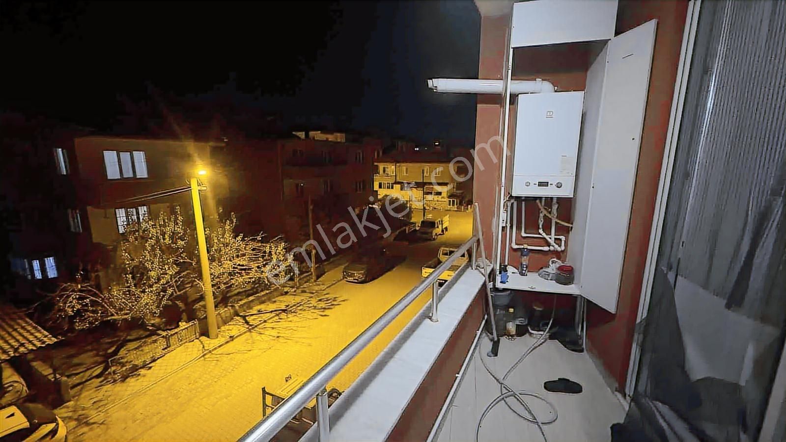Burhaniye Mahkeme Mahallesinde Satılık Kullanışlı Daire - Görsel 25