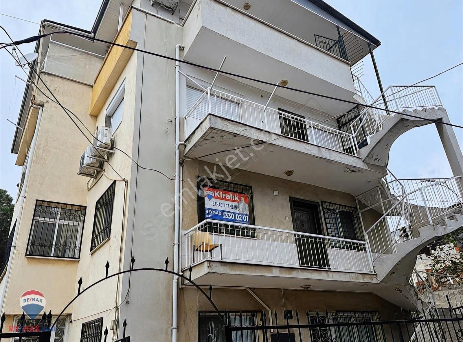 50 Karşıyaka Cumhurıyet Mahallesınde 3+1 Kıralık Daıre