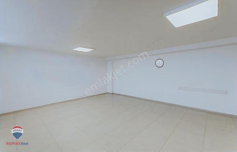 6 Güzelbahçe Yelkide Satılık 540 M² Cadde Cepheli Dükkan - Görsel 5