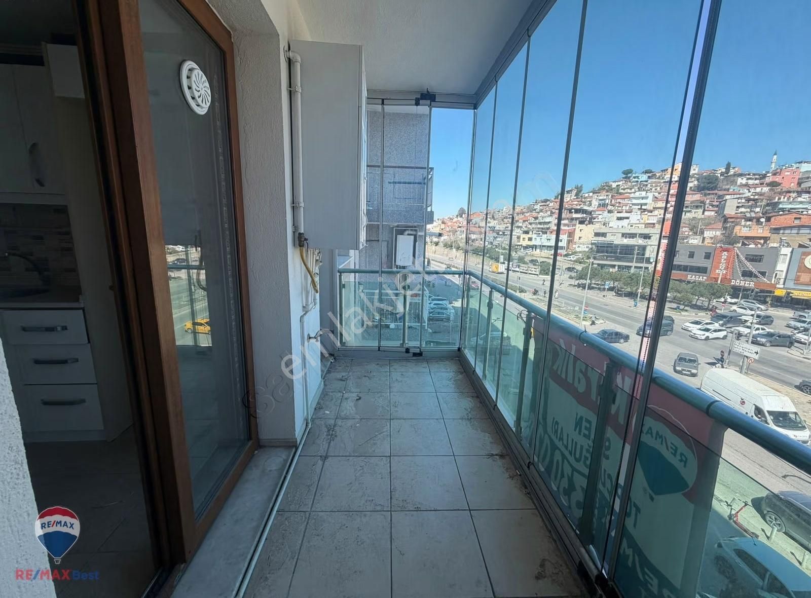 44 Anadolu Caddesi Üzerinde Ebeveyn Banyolu 3+1 Kiralık Daire - Görsel 7