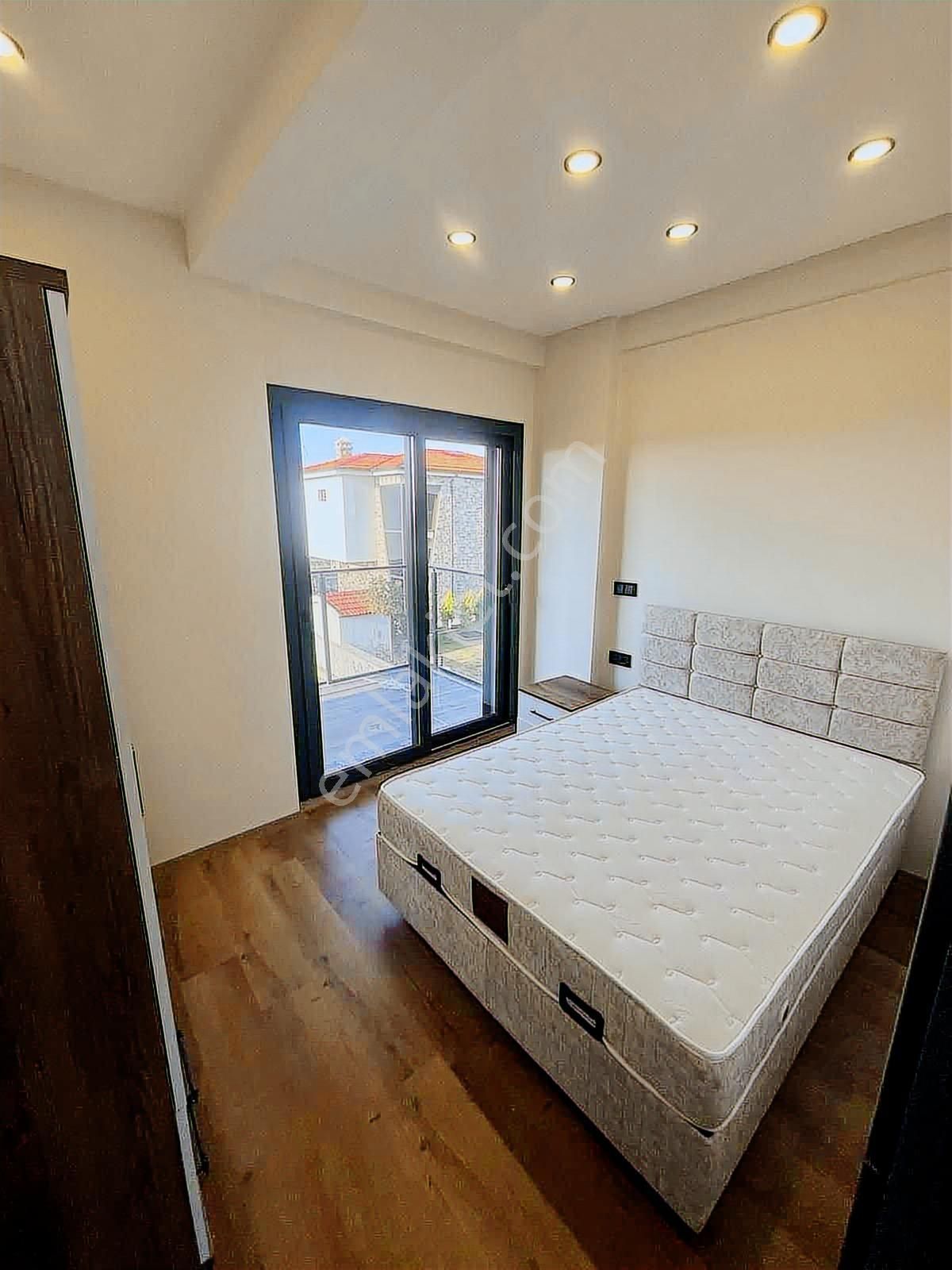 Kuşadası Davutlar'da Tek Müstakil Full Eşyalı Satılık 3+1 Villa - Görsel 19