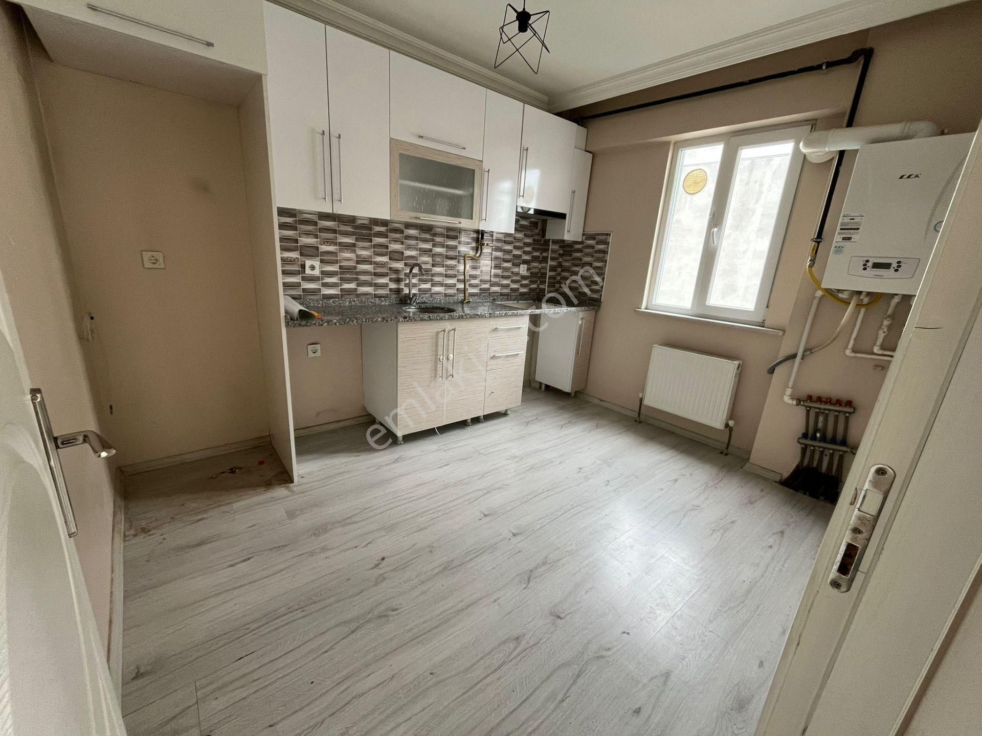 Arslanbeyden Çorluda Ara Kat Balkonlu Kiralık Daire!!!!! - Görsel 15
