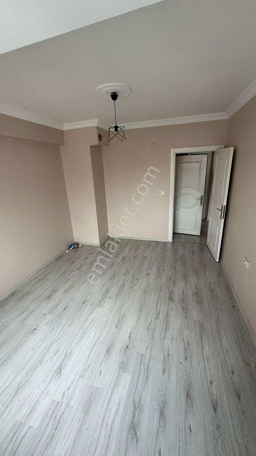 Arslanbeyden Çorluda Ara Kat Balkonlu Kiralık Daire!!!!! - Görsel 9