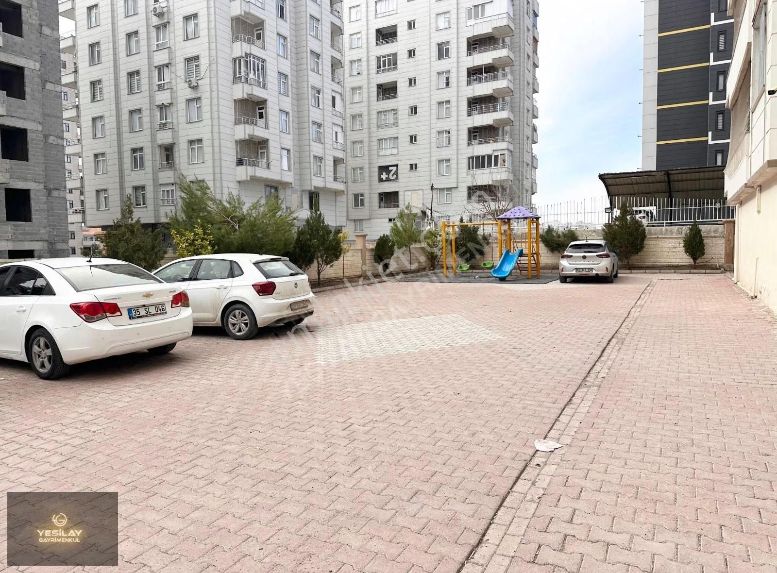 Mehmetçik De Alman Sitesinde Son Kat 4 Odalı Satılık Daire - Görsel 2
