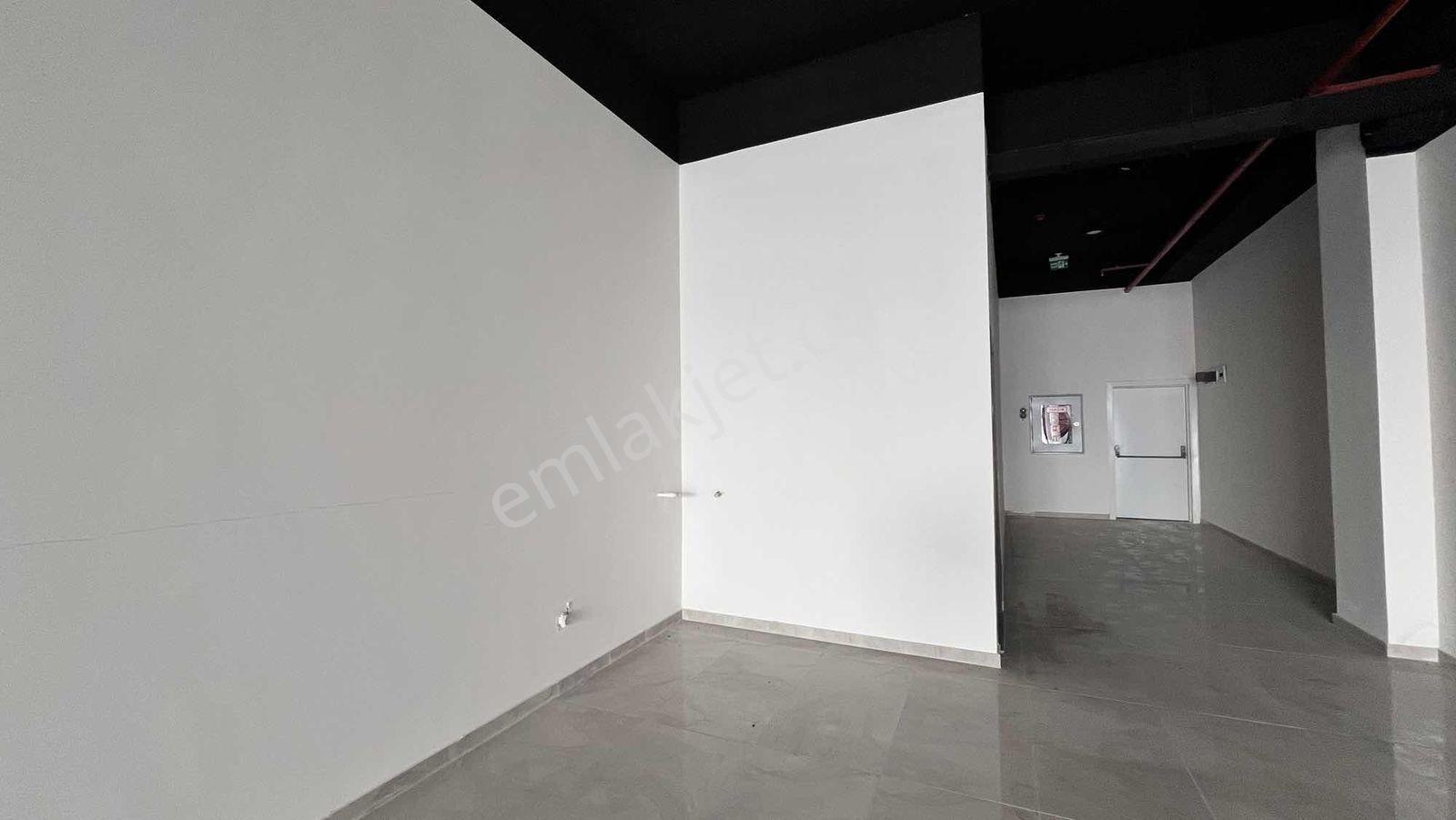 Marangozlar Sanayii Forum Plazada Kiralık 100 M2 Prestij Dükkan - Görsel 15