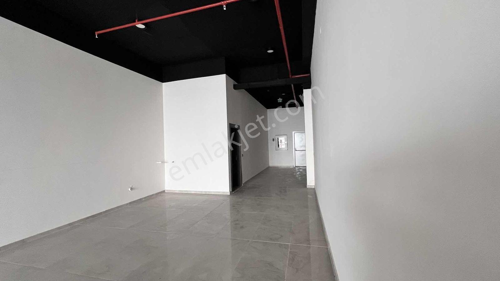 Marangozlar Sanayii Forum Plazada Kiralık 100 M2 Prestij Dükkan - Görsel 24