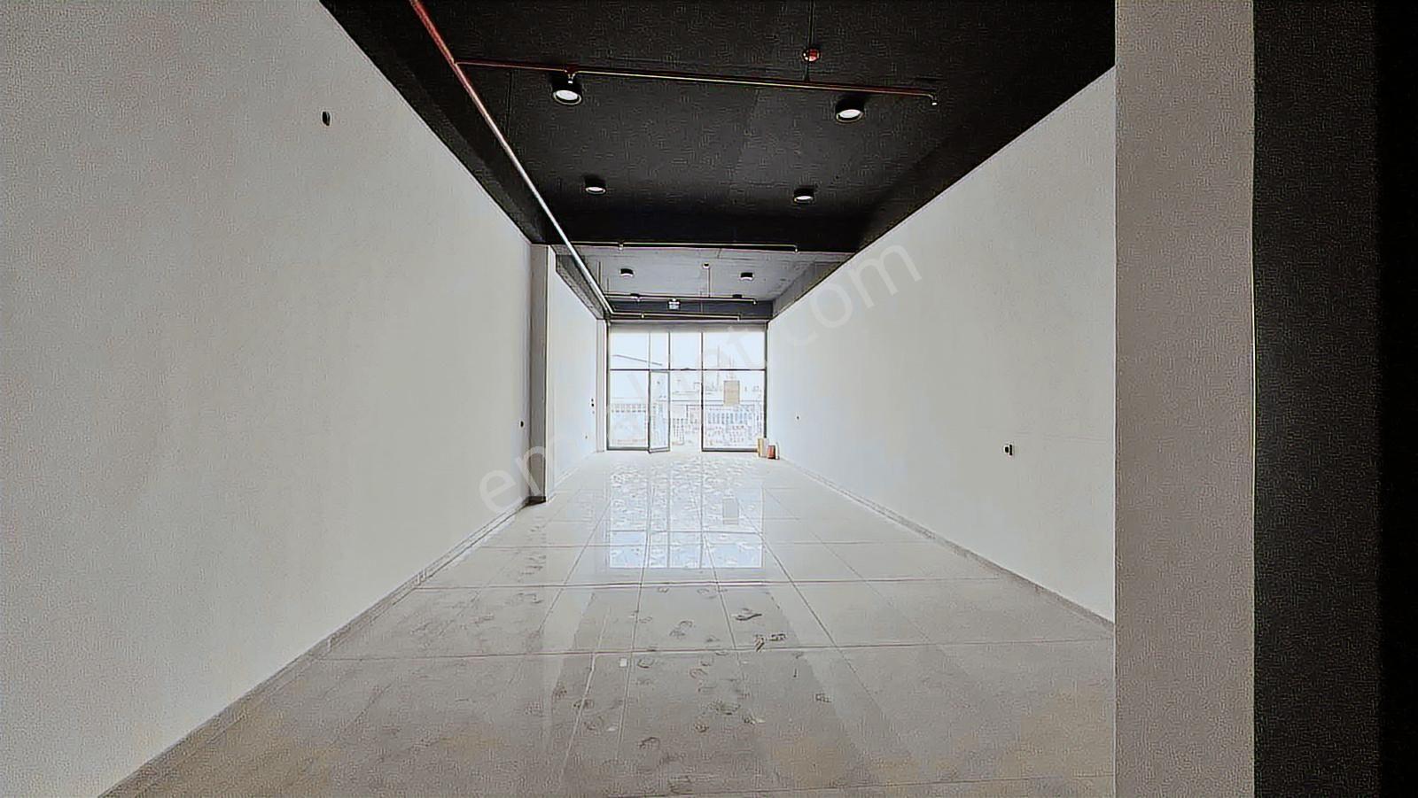 Marangozlar Sanayii Forum Plazada Kiralık 100 M2 Prestij Dükkan - Görsel 14