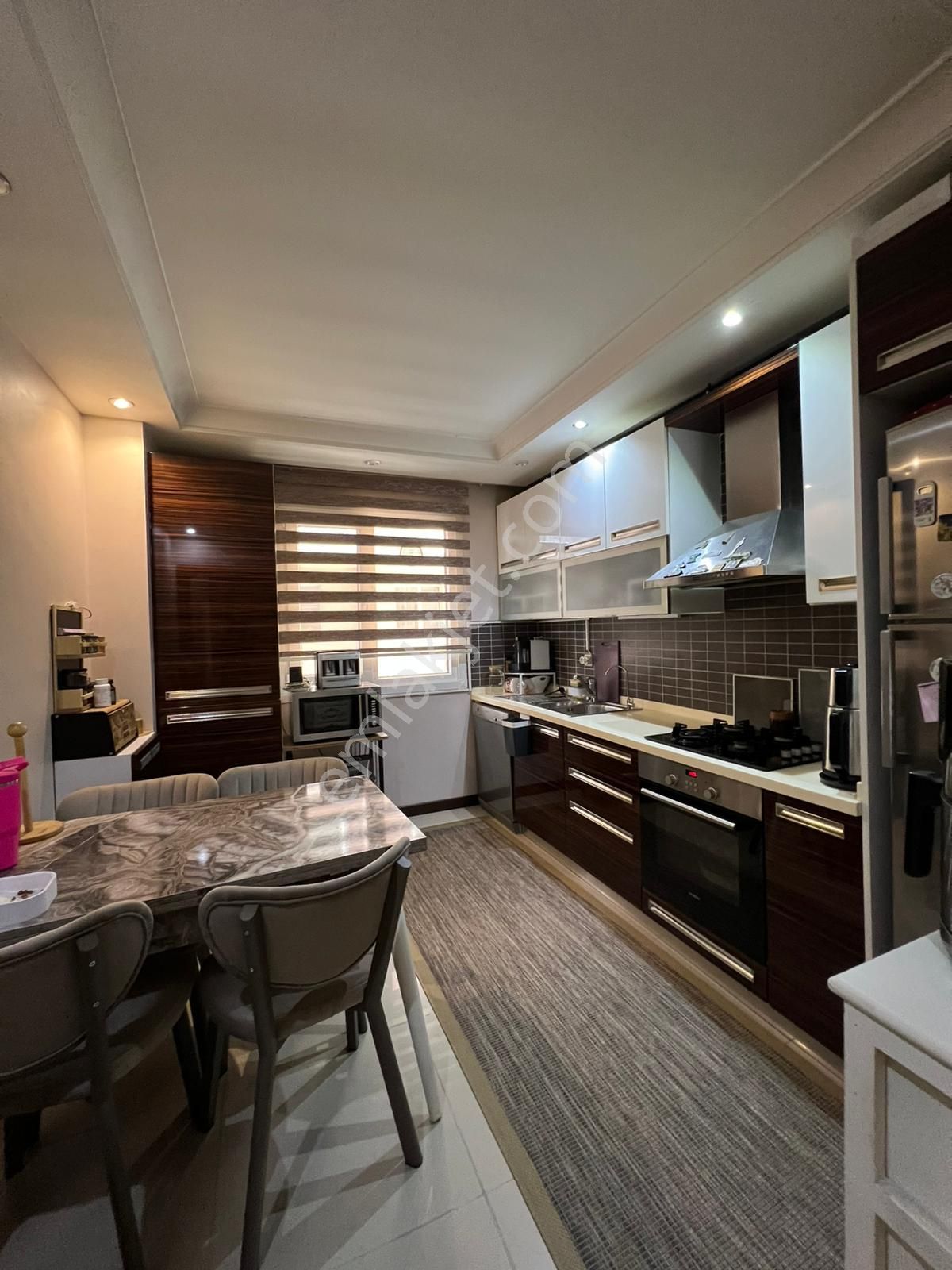 Bahçelievlerin Prestijli Sitesi Beyaz Konaklar'da 2+1 Daire - Görsel 12