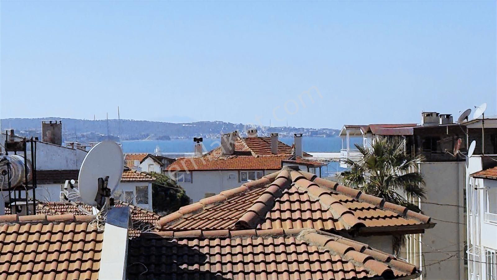 Burhaniye İskele Merkezde Nostaljik Dokulu, Çift Teraslı 2+1