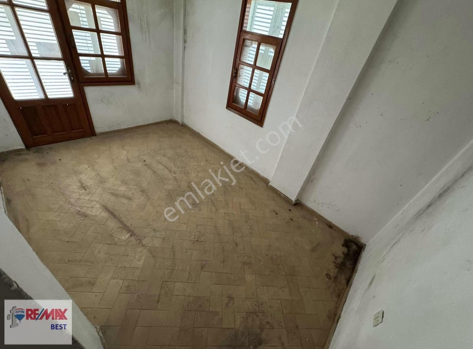 16 Remax Best'ten Dikili Salihler'de 3+1 Villa - Görsel 10