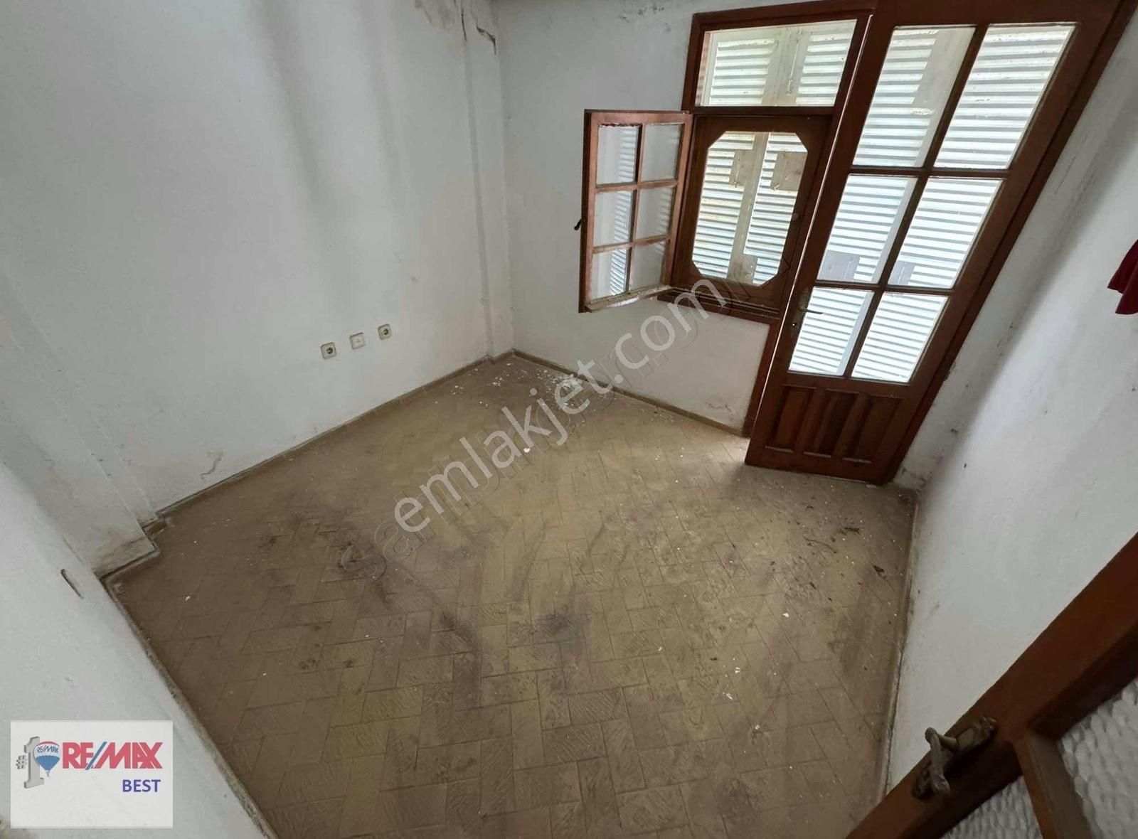 16 Remax Best'ten Dikili Salihler'de 3+1 Villa - Görsel 5