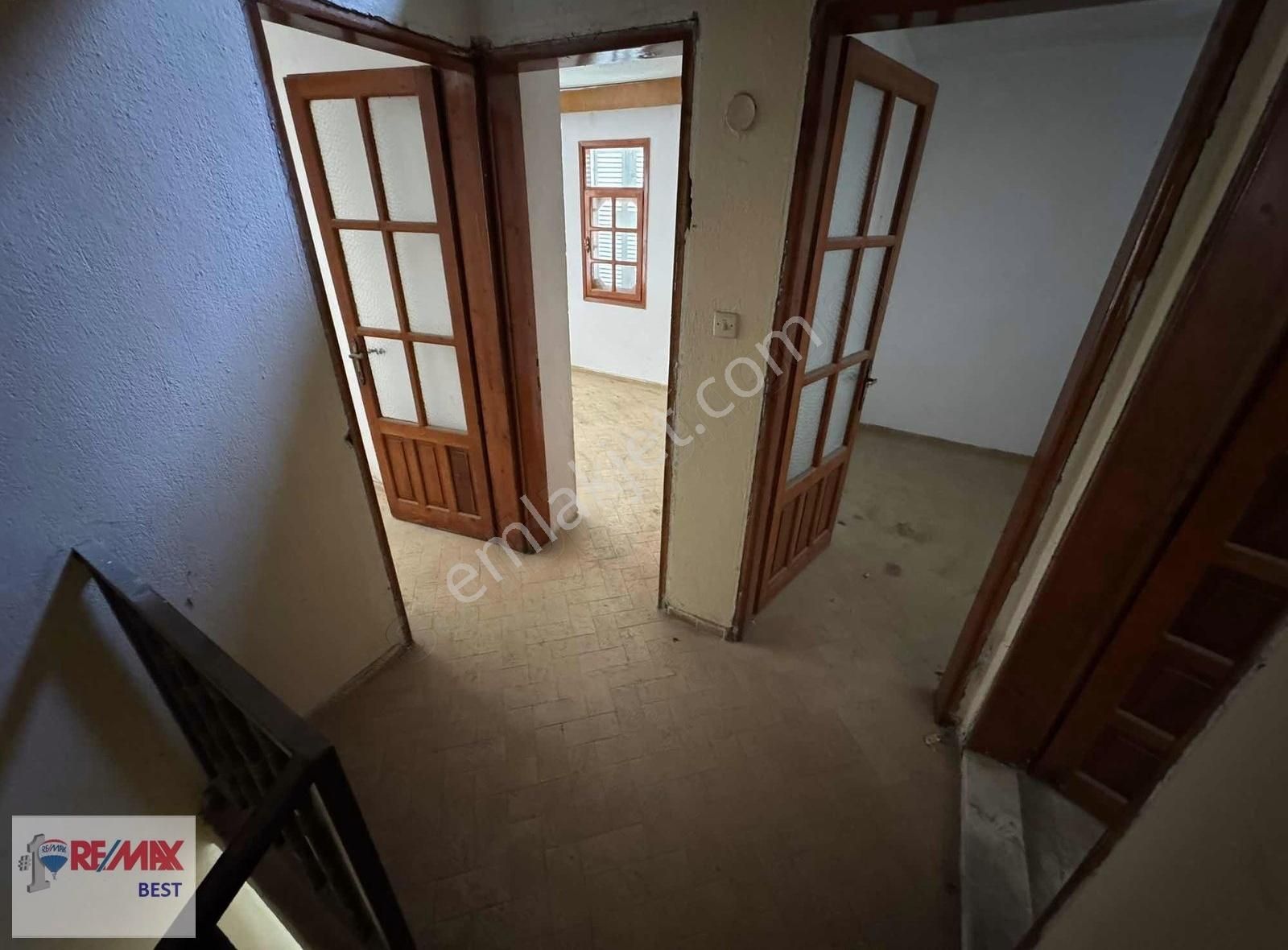 16 Remax Best'ten Dikili Salihler'de 3+1 Villa - Görsel 24